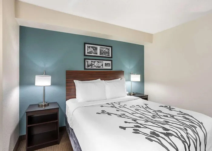 Exceptional State College PA Hotels for Visitors