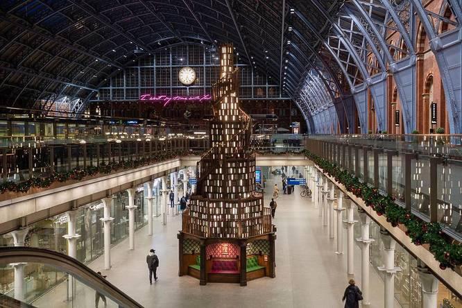 St Pancras Christmas Tree 2023