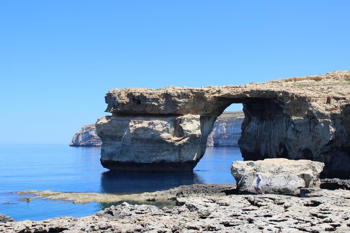 finestra azzurra malta gozo oceano 1