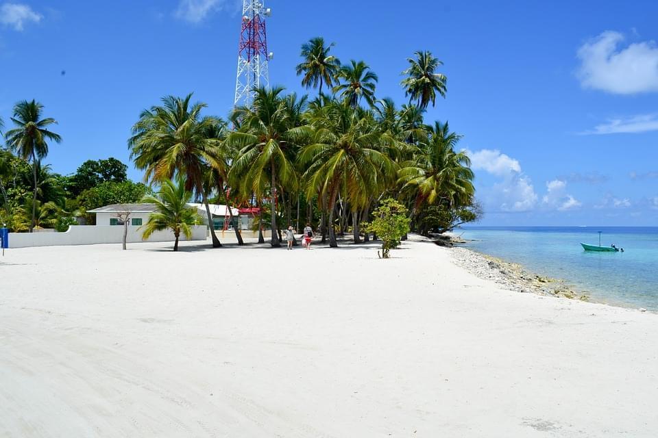 The 10 most beautiful islands and atolls in the Maldives and when to visit them