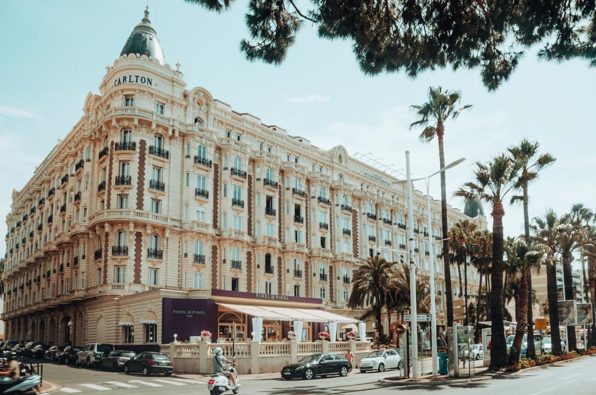 cannes croisette promenade