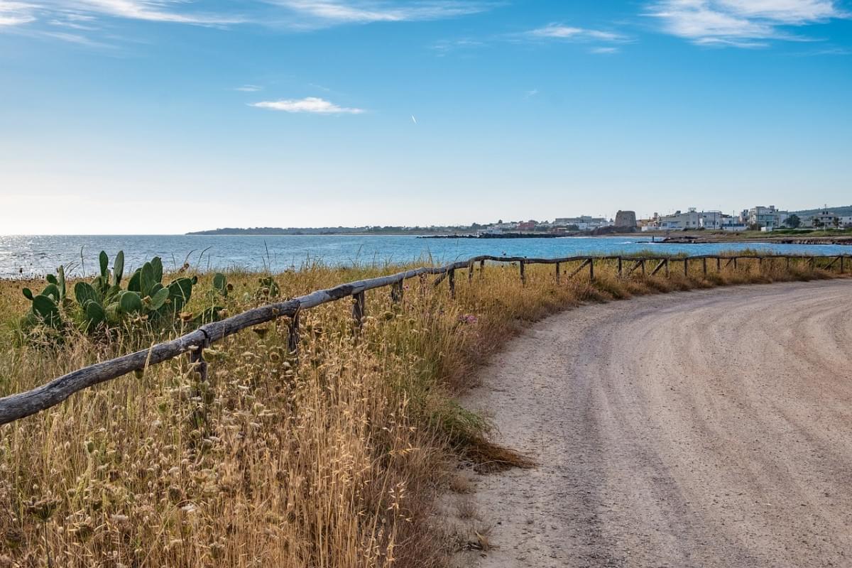 puglia salento torre mare italia