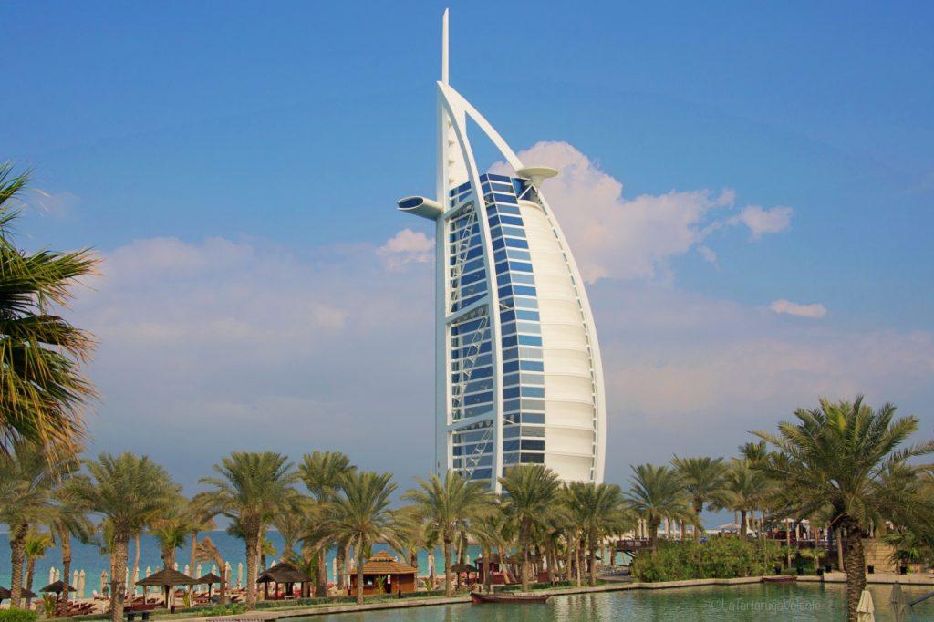 Dubai, Burj hotel